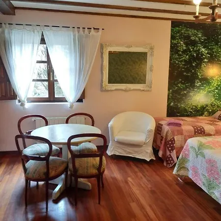 Alfoz De Rondiella * Piñeres