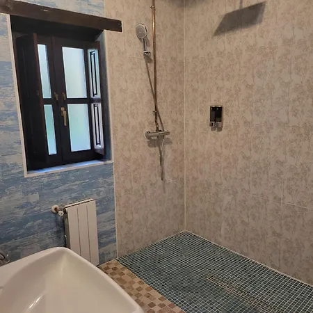 Alfoz De Rondiella * Piñeres